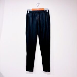 PLUSH Glossy‎ black leggings | Sleek faux-leather look | Medium *